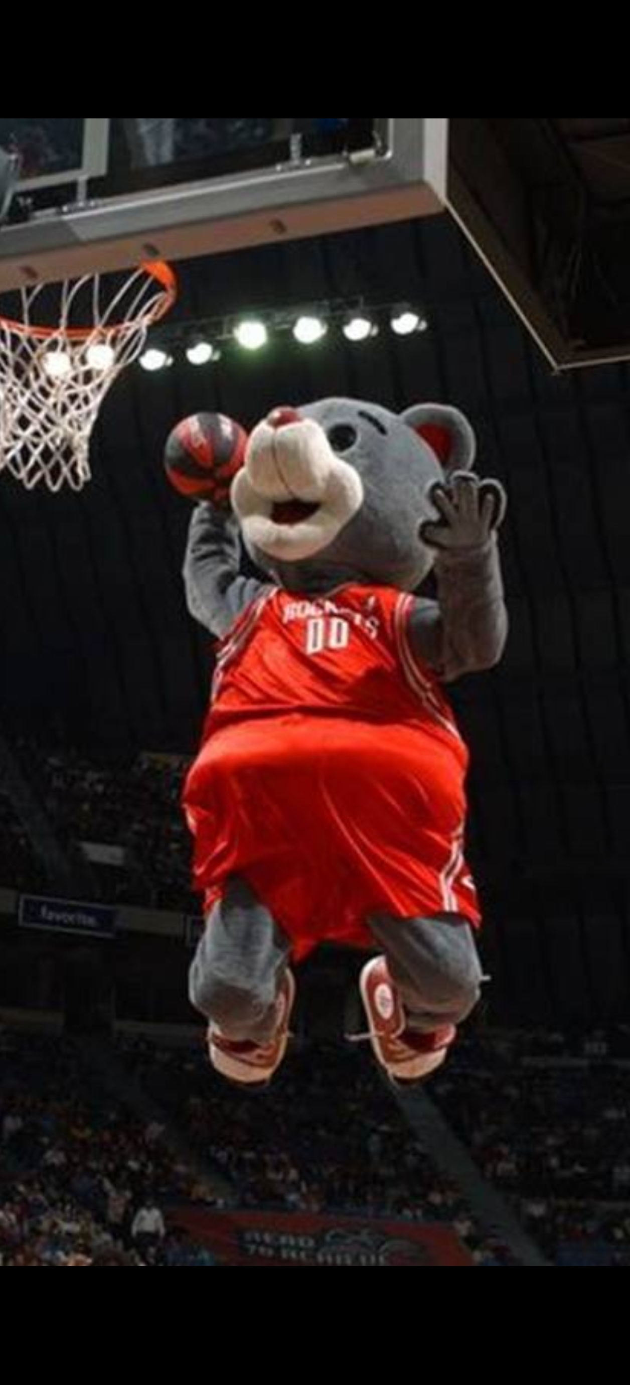 迈阿密热火关键时刻豪取连胜，志在全明星赛名次提升，引发热议，控场能力受关注